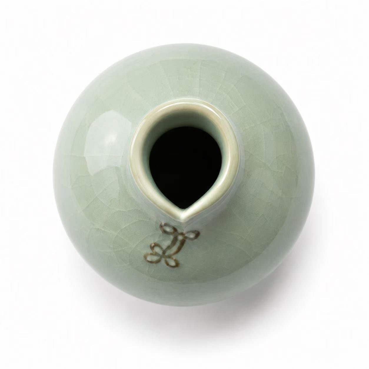 Longquan Celadon Vase – Holding Dew Vase - Image 3