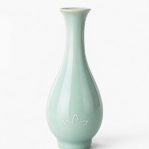 lotus whisper vase main