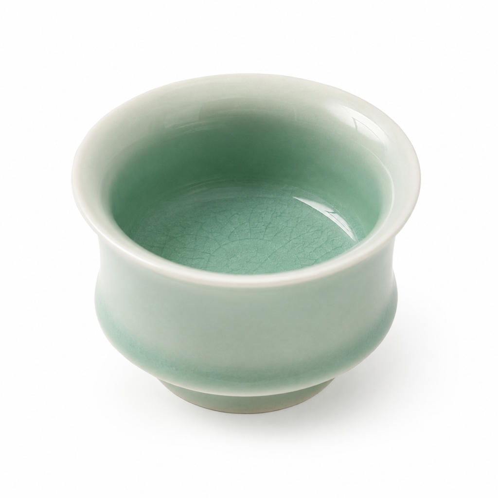 Longquan celadon Moonlight Glow Cup detail image